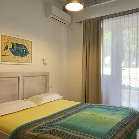 Apartman Villa Ruza At Punta Rata Beach, Apartment Romance