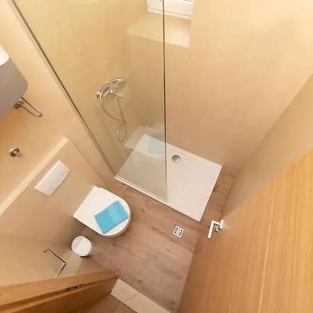 Villa Ruza At Punta Rata Beach, Apartment Romance *
